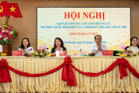 Kien Giang: National Assembly candidates meet with voters in Van Khanh commune