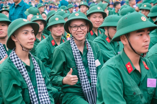 Đồng Nai: Hơn 5.000 thanh niên hăng hái lên đường nhập ngũ