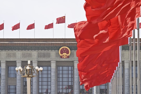 Trung Quốc hạ mục tiêu tăng trưởng GDP năm 2026