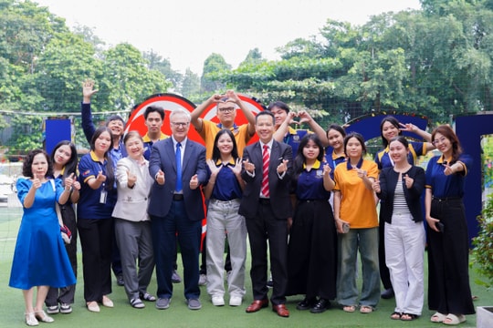 Trường đại học đầu tiên tại Việt Nam đạt chuẩn kiểm định quốc tế theo tiêu chuẩn THE-ICE