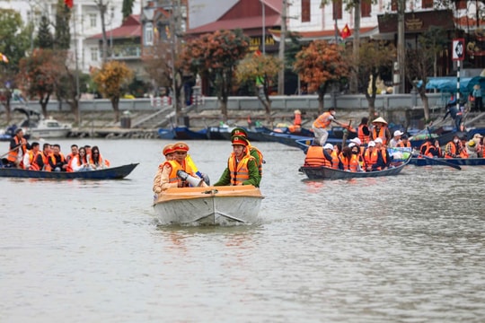 Hà Nội: Đồng bộ giải pháp bảo đảm trật tự, an toàn giao thông Lễ hội Chùa Hương