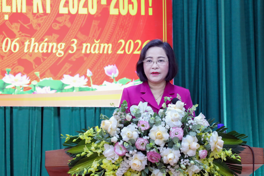 Phó Chủ tịch Quốc hội Nguyễn Thị Thanh dự Hội nghị tiếp xúc cử tri tại xã Quang Thiện, Ninh Bình