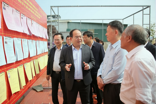 Nâng cao trách nhiệm, phát huy dân chủ