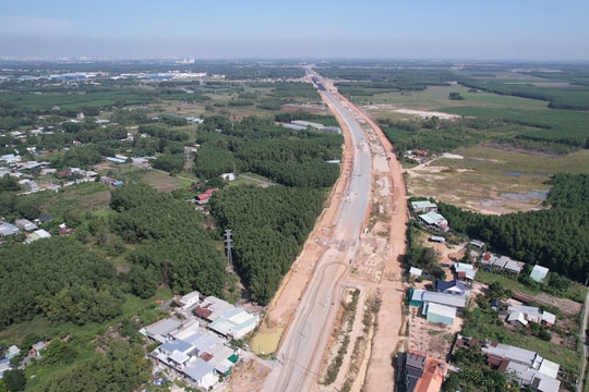 TP. Hồ Chí Minh: Đốc thúc triển khai nhiều dự án giao thông trọng điểm kết nối với Tây Ninh