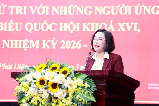 Phó Chủ tịch Quốc hội Nguyễn Thị Thanh dự Hội nghị tiếp xúc cử tri tại xã Phát Diệm, Ninh Bình