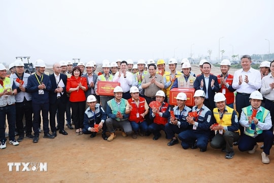 Đẩy nhanh tiến độ dự án sân bay Gia Bình và các đường kết nối