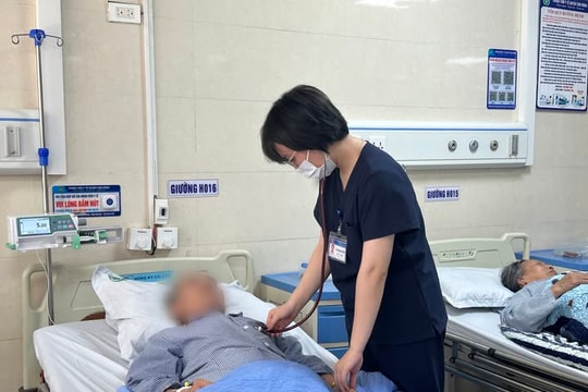 Nhờ người tiêm truyền tại nhà, hai bệnh nhân sốc phản vệ nguy hiểm