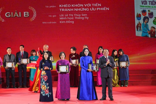 Tác phẩm "Khéo khôn với tiền - Tránh những ưu phiền" đạt 2 Giải Sách Quốc gia