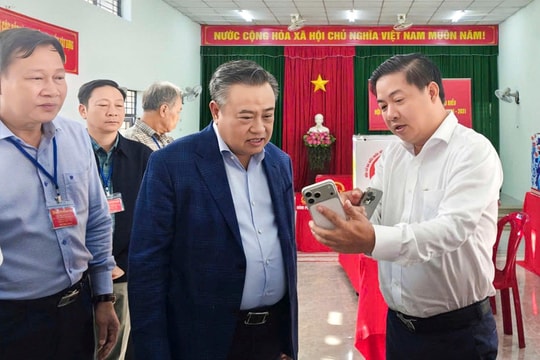 Đoàn giám sát của Ủy ban Thường vụ Quốc hội và Hội đồng Bầu cử Quốc gia làm việc với Ủy ban Bầu cử tỉnh Đắk Lắk