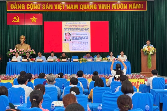 Tổng Thư ký Quốc hội, Chủ nhiệm Văn phòng Quốc hội Lê Quang Mạnh tiếp xúc cử tri xã đảo Thạnh An, xã An Thới Đông, TP. Hồ Chí Minh