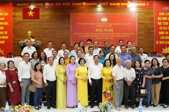 Tổng Thư ký Quốc hội, Chủ nhiệm Văn phòng Quốc hội Lê Quang Mạnh tiếp xúc cử tri phường Tân Mỹ