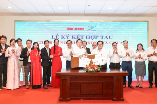 Cú bắt tay đầu năm mới: Đưa kinh tế không gian tầm thấp bảo vệ biển đảo và thềm lục địa