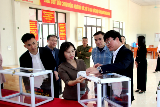 Quảng Ninh: Phó Bí thư Thường trực Tỉnh ủy, Chủ tịch HĐND tỉnh Trịnh Thị Minh Thanh kiểm tra công tác bầu cử tại một số địa phương