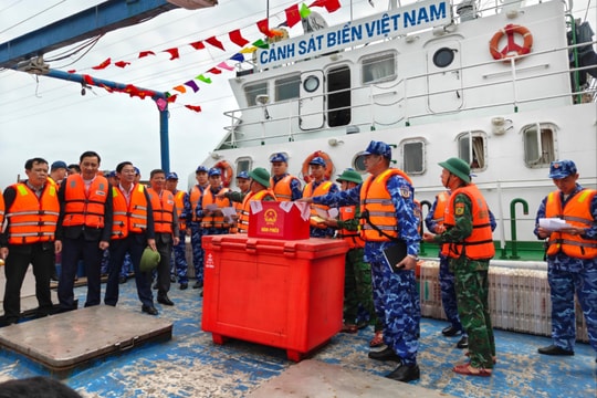 Hoàn thành bầu cử sớm ở đặc khu Bạch Long Vĩ