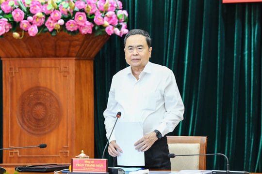 Chủ tịch Quốc hội Trần Thanh Mẫn chủ trì hội nghị công bố quyết định kiểm tra, giám sát với Ban Thường vụ Thành ủy Thành phố Hồ Chí Minh