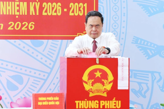 NA Chairman Tran Thanh Man casts vote in Hoc Mon Commune, Ho Chi Minh City