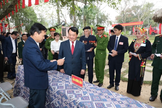 Tuyên Quang: Tính đến 16h, tỷ lệ cử tri tham gia bầu cử đạt trên 99,89%