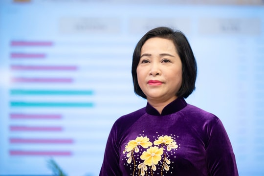 Phó Chủ tịch Quốc hội Nguyễn Thị Thanh: Tính đến 10h sáng 15/3, cả nước đã đạt 40% cử tri đi bỏ phiếu