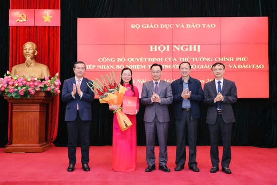 Bộ GD-ĐT công bố quyết định tiếp nhận, bổ nhiệm Thứ trưởng Nguyễn Thị Quyên Thanh