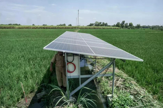 Indonesia accelerates solar expansion to diversify energy sources