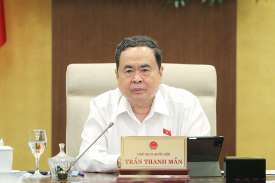 Ủy ban Thường vụ Quốc hội cho ý kiến về dự án Luật sửa đổi, bổ sung một số điều của Luật Thi đua, khen thưởng