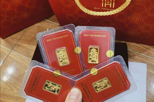 Giá vàng ngày 18/3: SJC neo cao quanh 180 triệu đồng/lượng