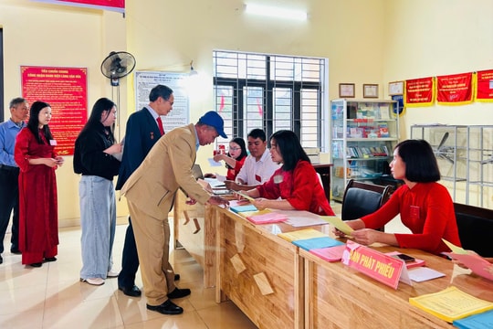 Những đóng góp thầm lặng