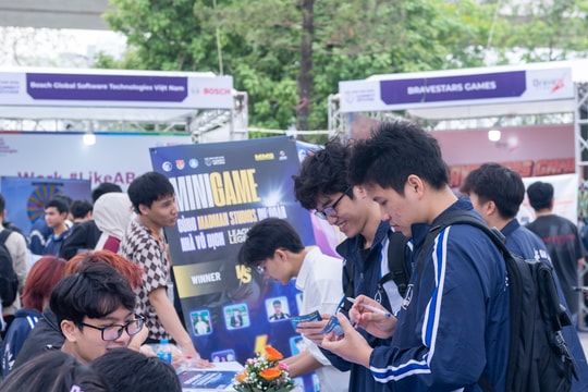 Ưu tiên tuyển sinh viên mới ra trường: Kiến thức và thái độ là then chốt