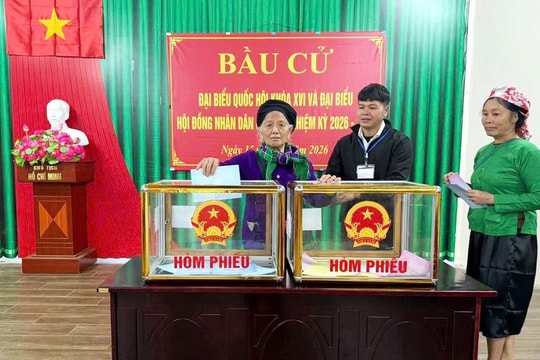 Cử tri tin tưởng vào sự phát triển của quê hương