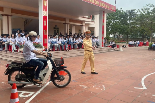 Thái Nguyên: Gần 600 học sinh được hướng dẫn kỹ năng lái xe gắn máy an toàn