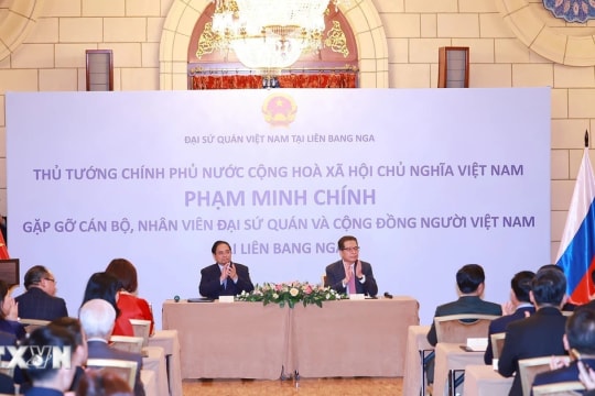 Thủ tướng Phạm Minh Chính gặp gỡ cộng đồng người Việt Nam tại Liên bang Nga