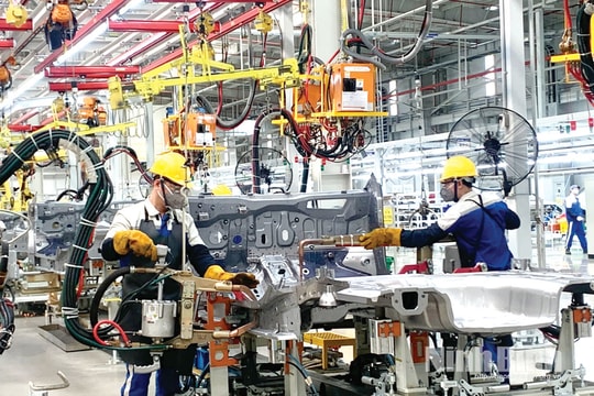 Tiếp tục hoàn thiện thể chế phát triển kinh tế tư nhân