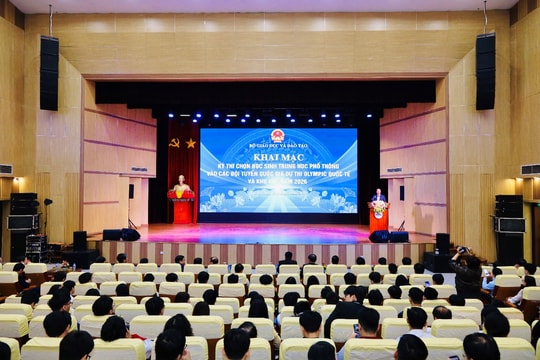 194 học sinh "tranh tài" chọn đội tuyển Olympic khu vực và quốc tế năm 2026