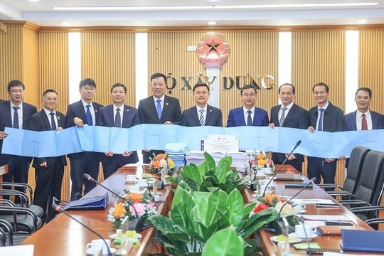 Vietnam, China sign cooperation agreement on planning two railways