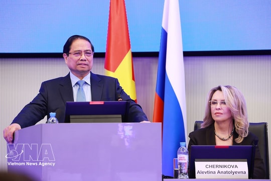 Prime Minister Pham Minh Chinh visits leading Russian university