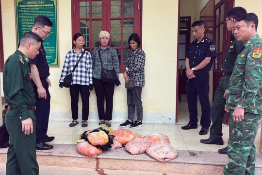 Lào Cai: BĐBP kịp thời ngăn chặn các đối tượng vận chuyển thực phẩm bẩn qua cửa khẩu để vào nội địa tiêu thụ