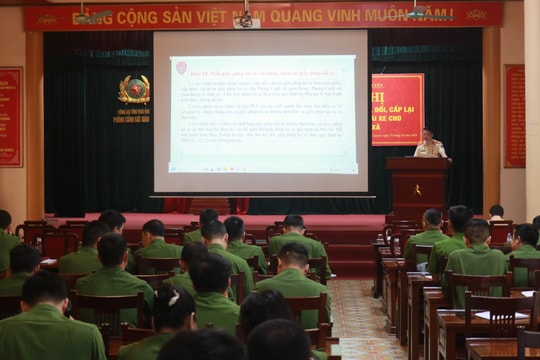 Thái Nguyên: Tập huấn công tác cấp đổi, cấp lại, thu hồi giấy phép lái xe cho Công an cấp xã