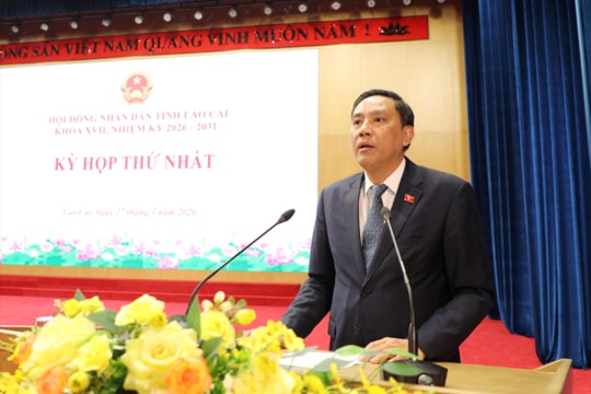 Ông Hoàng Giang giữ chức Chủ tịch HĐND tỉnh Lào Cai