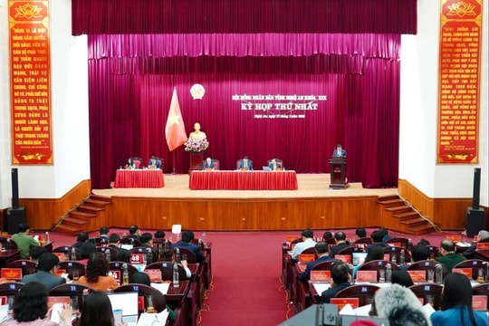 HĐND tỉnh Nghệ An khai mạc Kỳ họp thứ Nhất
