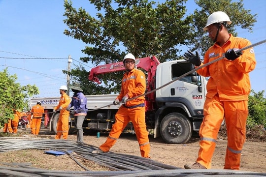EVN kiểm tra công tác cung ứng điện mùa nắng nóng 2026 tại miền Nam
