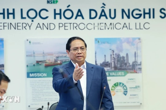 Thủ tướng Phạm Minh Chính: Nhà máy lọc hóa dầu Nghi Sơn phải đa dạng hóa nguồn cung