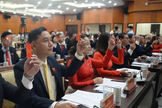 HĐND TP. Hồ Chí Minh thông qua nghị quyết về tổ chức các kỳ họp thường lệ năm 2026