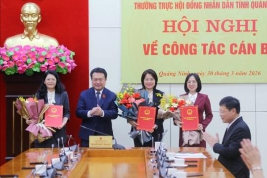 Quảng Ninh: Thường trực HĐND tỉnh công bố các nghị quyết về công tác cán bộ