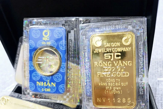 Ngày 30/3: Giá vàng đầu tuần rơi thẳng đứng, giảm 1,4 triệu đồng/lượng