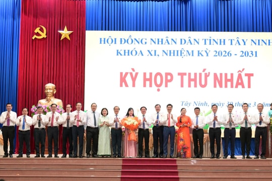 Ông Nguyễn Mạnh Hùng tiếp tục được bầu giữ chức Chủ tịch HĐND tỉnh Tây Ninh khóa XI