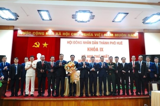 Khai mạc Kỳ họp thứ nhất, HĐND TP. Huế khóa IX