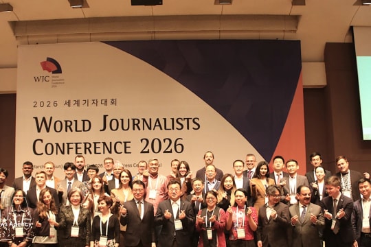 Global media faces twin pressures of crisis and AI transformation: conference