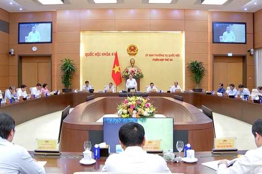 Tiếp tục tháo gỡ điểm nghẽn thể chế
