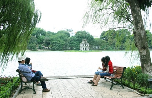 Dự báo thời tiết ngày 1/4: Bắc Bộ trời dịu mát, Nam Bộ nắng nóng cao điểm