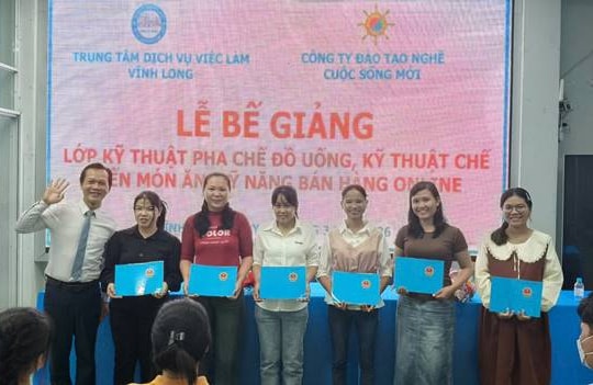 Trung tâm Dịch vụ việc làm Vĩnh Long: Hỗ trợ đào tạo nghề cho người lao động đang hưởng trợ cấp thất nghiệp